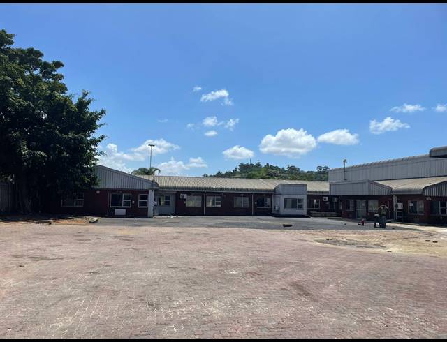 2,600M² WAREHOUSE TO LET IN SPRINGFIELD